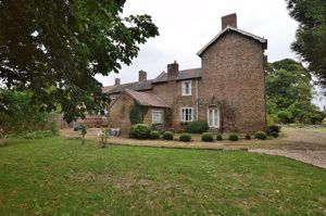 Side Elevation/Driveway- click for photo gallery